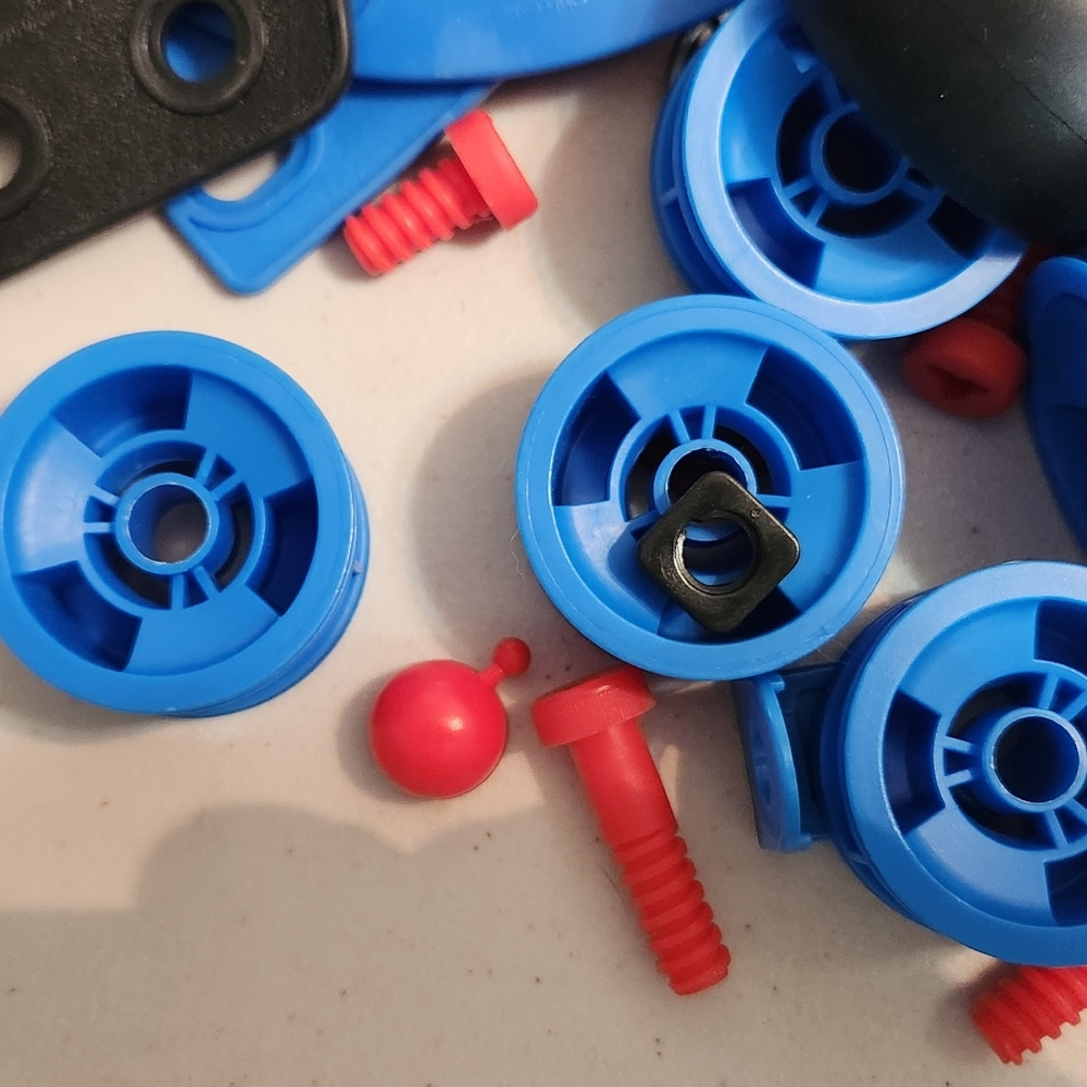 Meccano 2010 Vintage 3 In 1 STEM Build Set - Picture 13 of 16